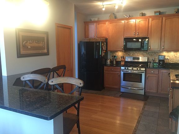3rd image of 12654 W Yorkshire Ct