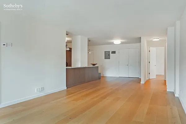 Sold by Sotheby's International Realty | media 16