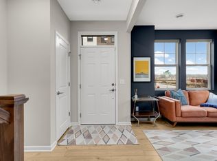 905 Woodlawn Ave #G, Saint Paul, MN 55116