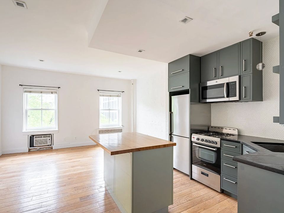 1st image of 491 W 22nd St APT 4R