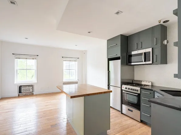 491 W 22nd St APT 4R, New York, NY 10011