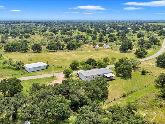 3rd image of 153 Lariat Ln