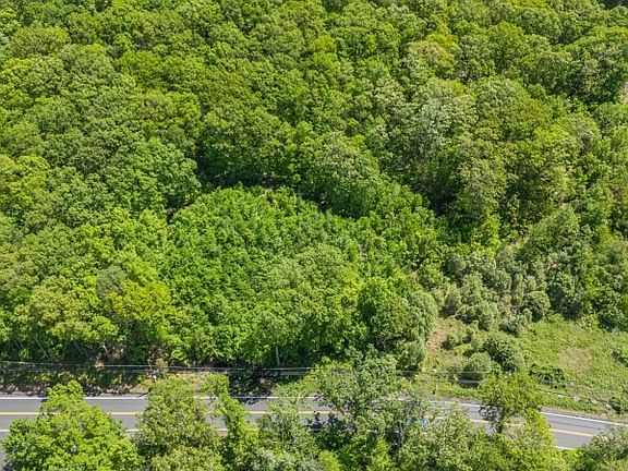 2nd image of 176 Espanong Rd