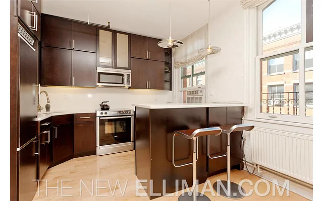 Rented by Douglas Elliman | media 37