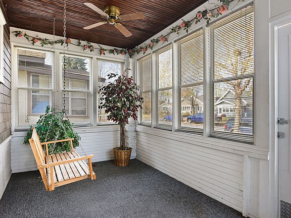 4th image of 1262 Lafond Ave
