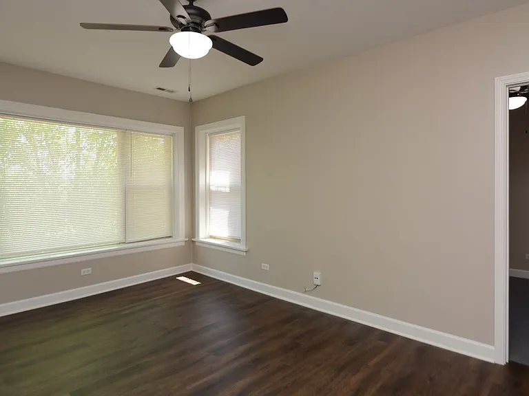 5208 N Sawyer Ave #3 — Photo 12
