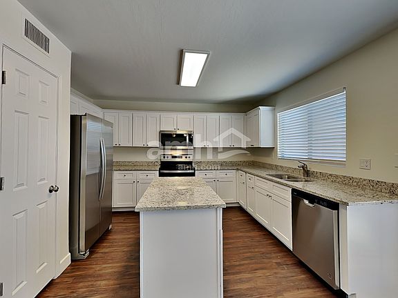 3rd image of 5230 W Ian Dr