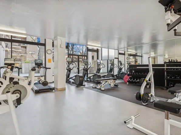 531 Main Street image 11 of 16