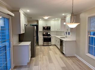 615 Reef Rd, Fairfield, CT 06824