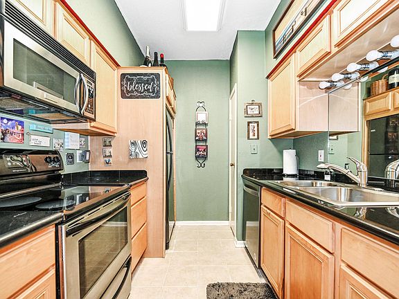 2nd image of 9850 Pagewood Ln APT 1306