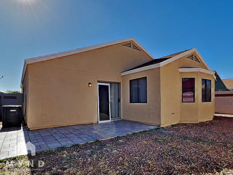 5620 S 5th Ave — Photo 14