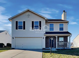 7607 Scatter Woods Ln, Indianapolis, IN