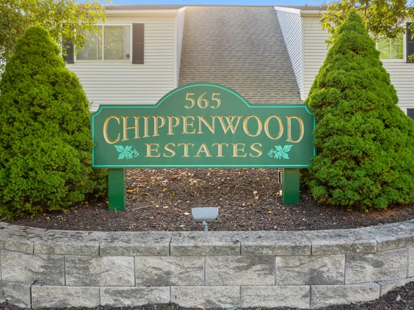 565 Clark Avenue APT 84, Bristol, CT 06010