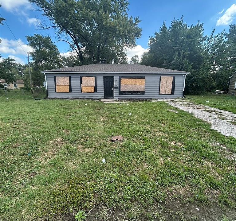 1st image of 710 Saint Norbert Dr