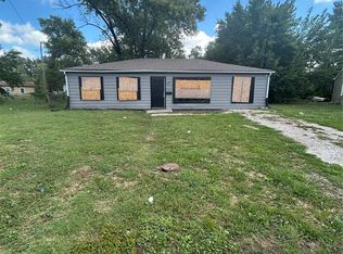 710 Saint Norbert Dr, Cahokia, IL
