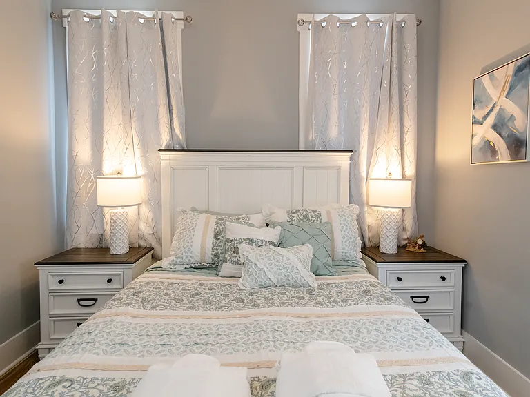 408 E Henry St #408 — Photo 6