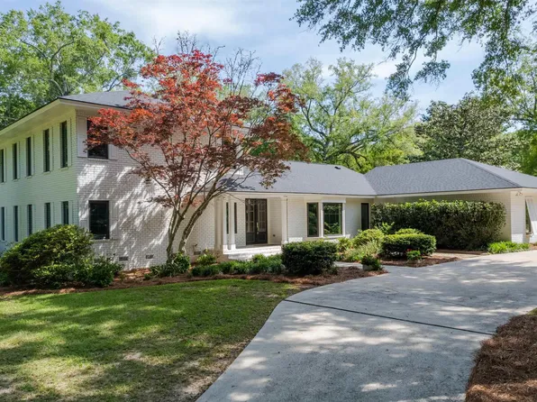 300 Woodbridge Dr, Daphne, AL 36526