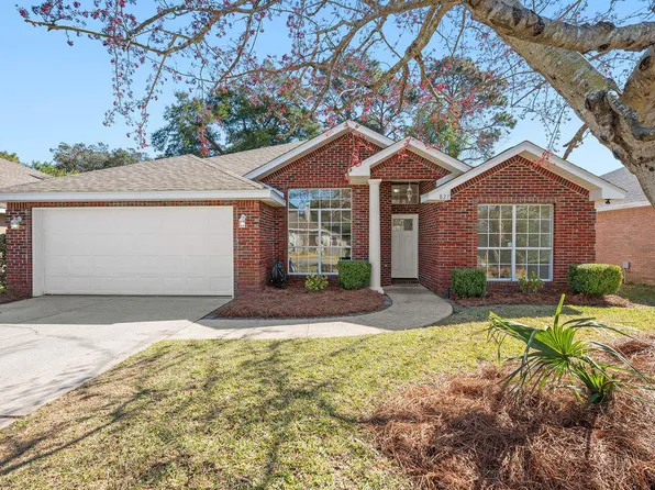 827 Whitrock Ln, Fort Walton Beach, FL 32547