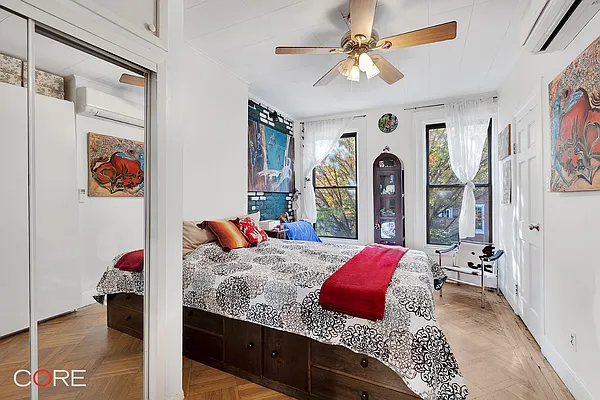 Rented by CORE | media 10