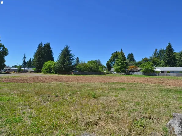535 E Florence St, Stayton, OR 97383
