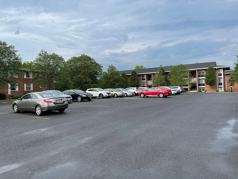2250 N Triphammer Rd #T7D — Photo 28