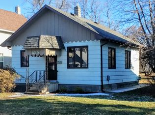 820 3rd Ave NE, Devils Lake, ND 58301