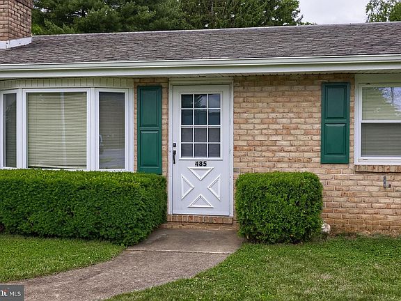 2nd image of 485 Summit Dr