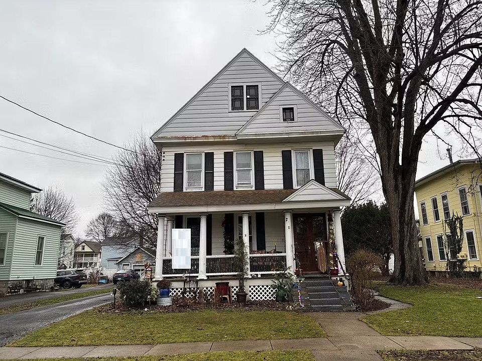 1st image of 10 Chestnut St
