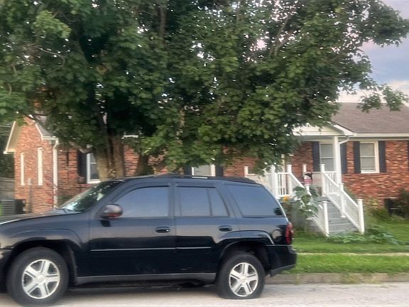 2nd image of 206 Peachtree Rd