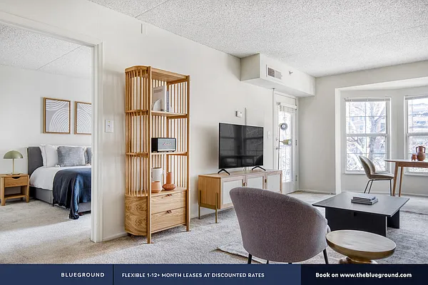 Rented by The Blueground | media 44