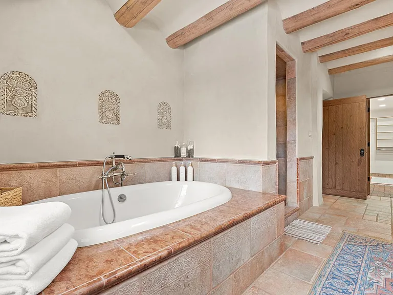 4 Primrose Cir — Photo 40