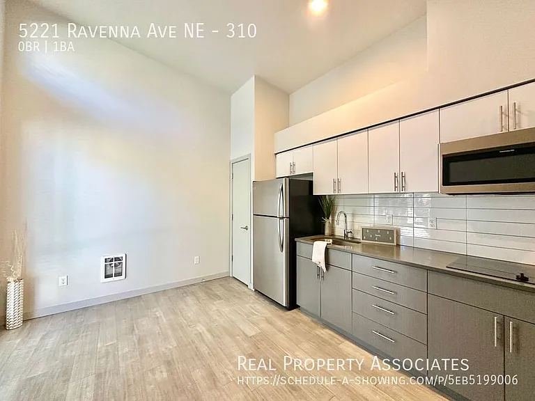 5221 Ravenna Ave NE — Photo 13