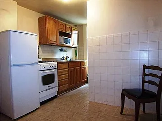 Rented by R New York