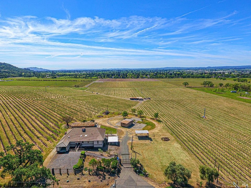 1st image of 590 Pleasant Avenue