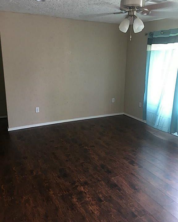 1st image of 5223 Northridge Dr