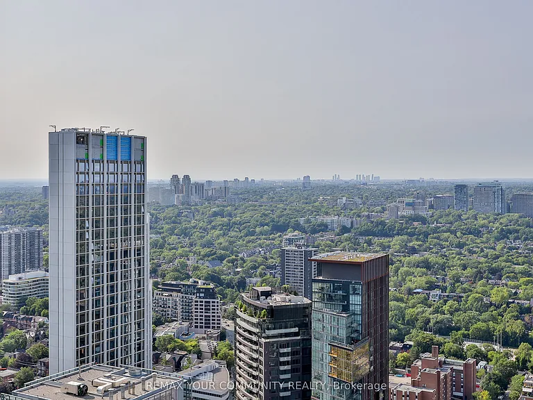 1 Yorkville Ave #4301 — Photo 35