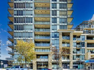 128 W 2nd St SW #205, Calgary, AB T2P0S7