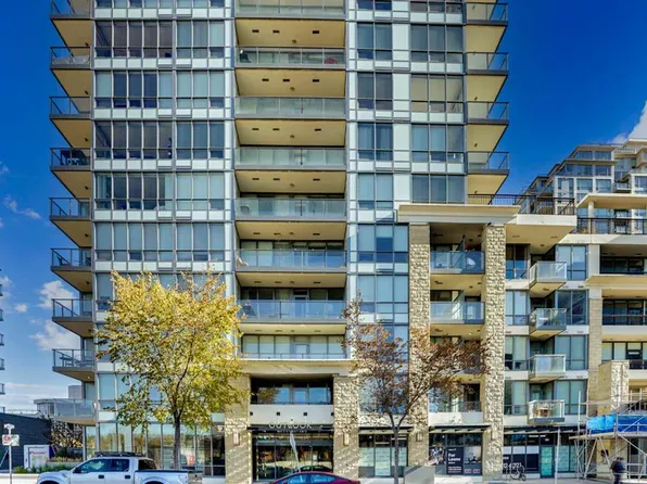 128 W 2nd St SW #205, Calgary, AB T2P 0S7