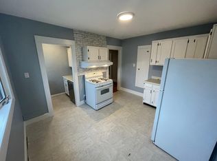 91 Grove St, Waltham, MA 02453