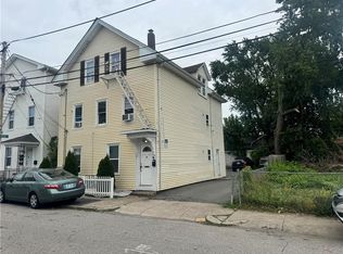 19 Melton St, Pawtucket, RI 02860