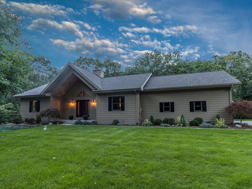 1st image of 2155 Cedar Hill Dr