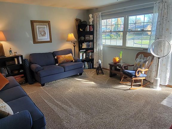 3rd image of 3779 Ganson Dr