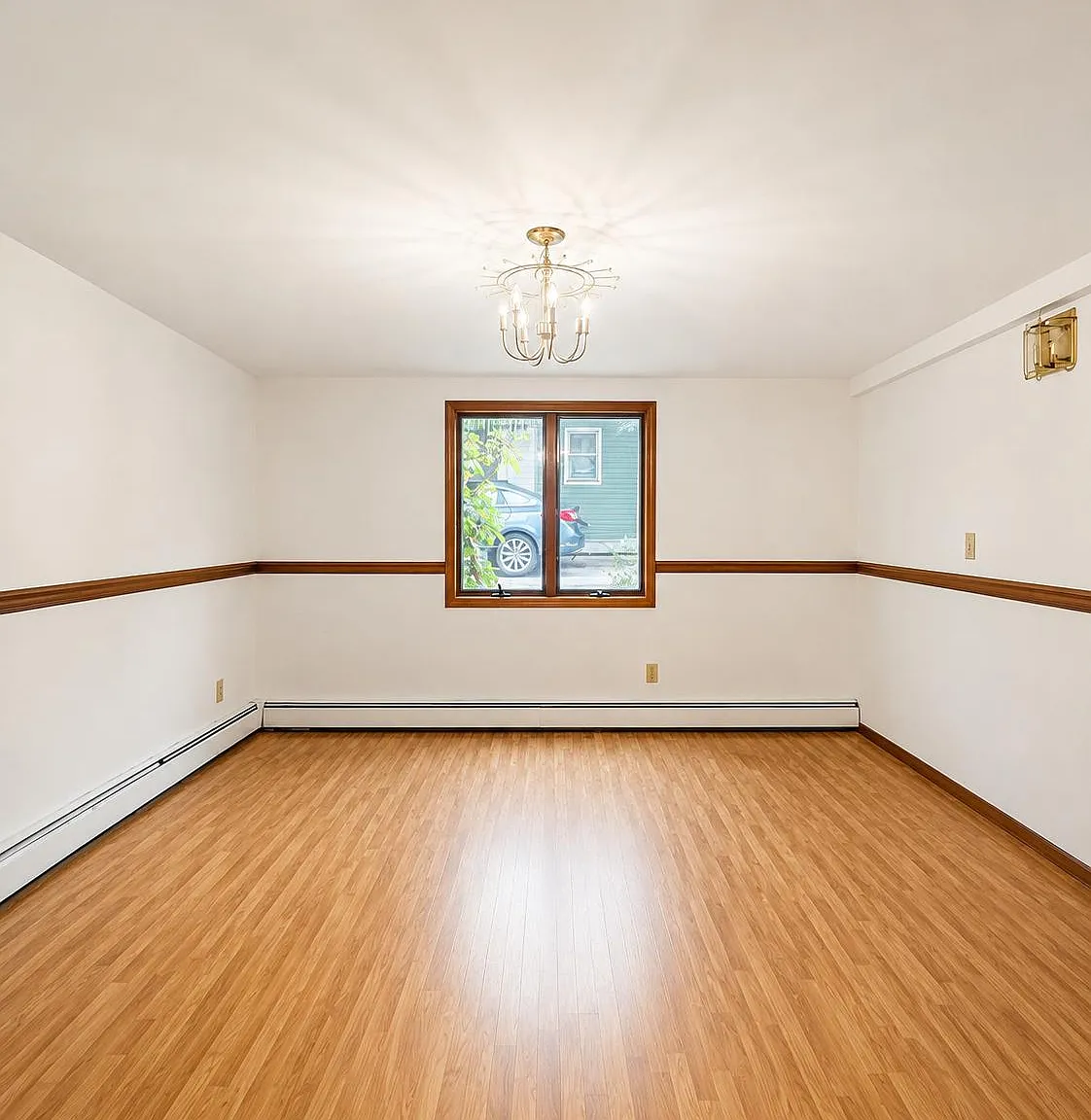 6 bed, 3.0 bath, 3104 sqft, $5,500 — Photo 4