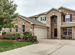 2050 La Salle Trl, Grand Prairie, TX 75052