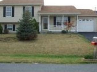 140 Corvette Dr, Martinsburg, WV 25405