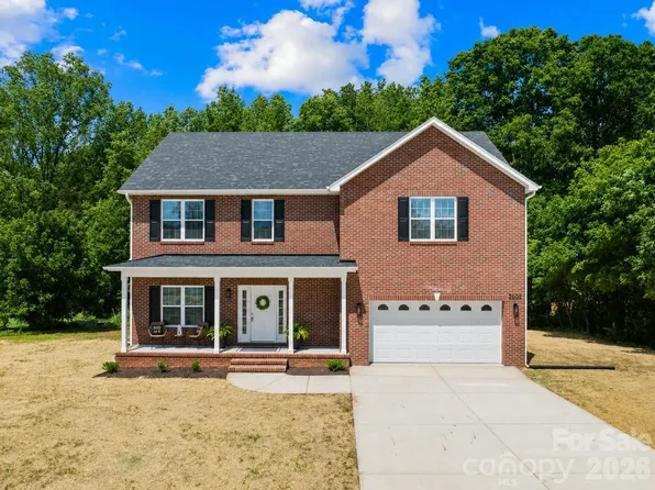 2630 Polo Ln, Maiden, NC 28650
