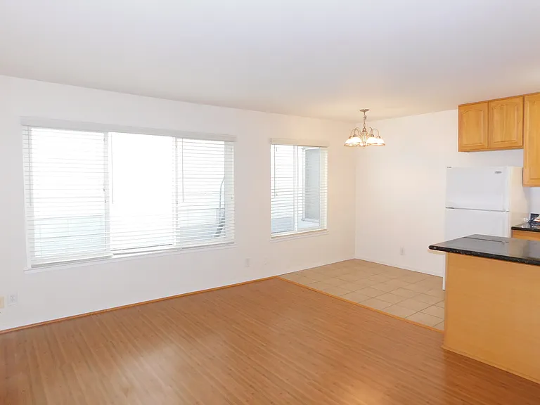 34 Belcher St #2 — Photo 4