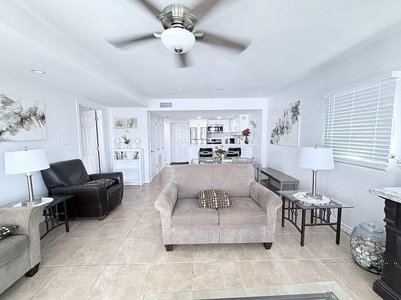 2nd image of 6201 Padre Blvd Ste 115