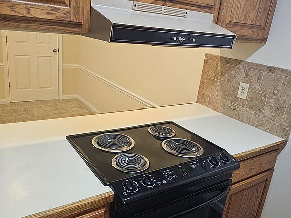 5th image of 104 E Green Meadows Rd APT 7