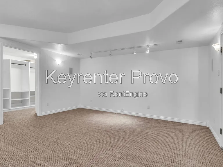1559 Oak Cliff Dr — Photo 9